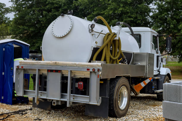 Best Luxury portable toilet rental  in Paris, MO