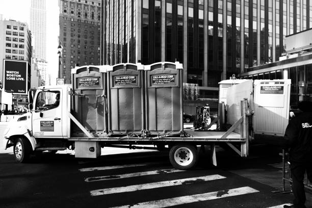 Best Portable toilet rental cost  in Paris, MO